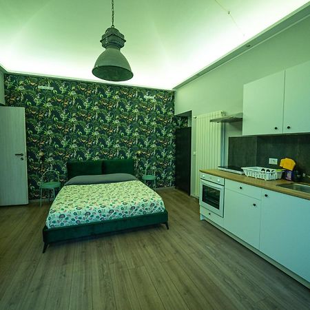 Regis 2 Appartamenti Resort Centro Storico Ківассо Екстер'єр фото