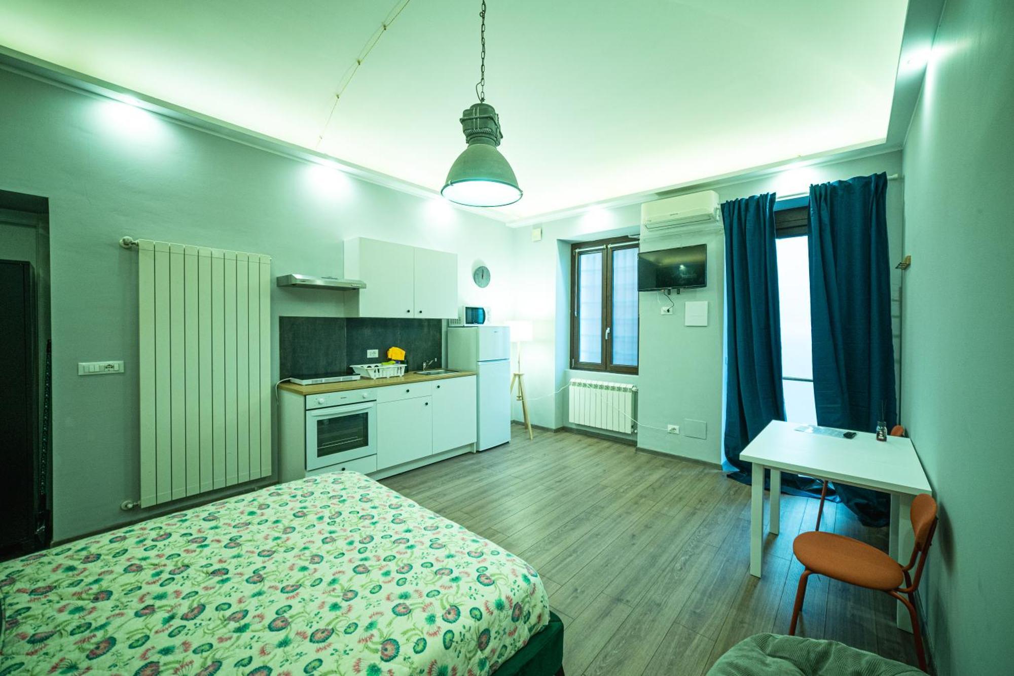 Regis 2 Appartamenti Resort Centro Storico Ківассо Екстер'єр фото